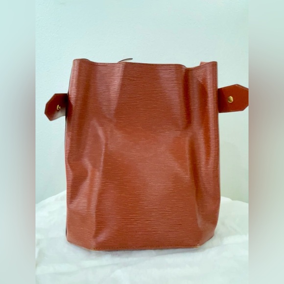 Louis Vuitton Vintage Tan Epi Leather Sac d'Epaule Bucket Shoulder Bag - Picture 3 of 16